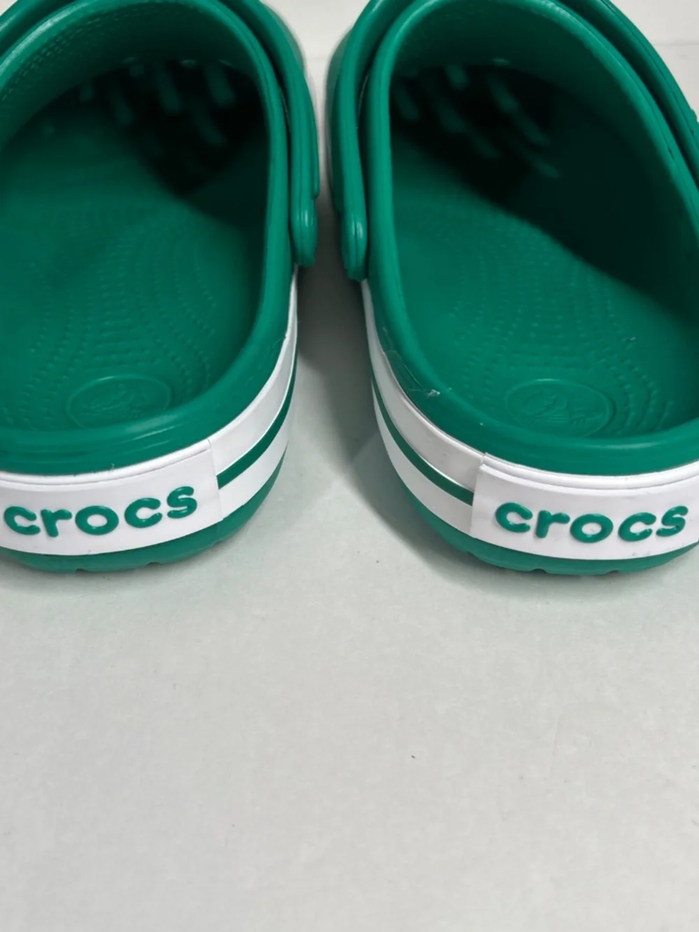 Crocs Adult Off Court Clogs Green White Mens 6 Women 8 Spell Out Platform - Picture 3 of 8